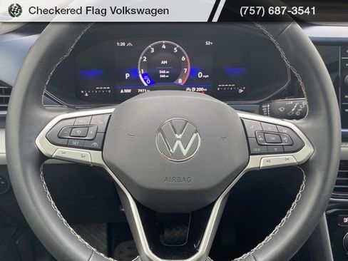 Used 2024 Volkswagen Taos SE image 35