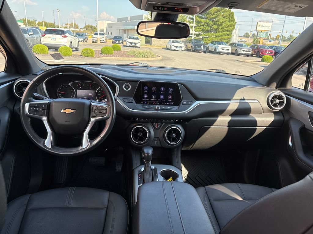 Used 2022 Chevrolet Blazer LT FWD image 12