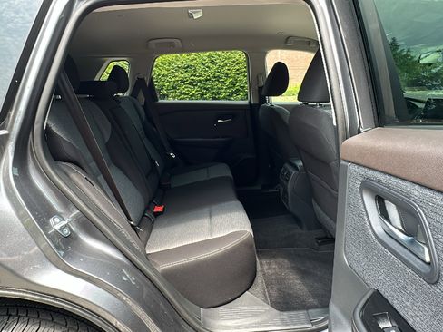 Certified 2022 Nissan Rogue SV image 23