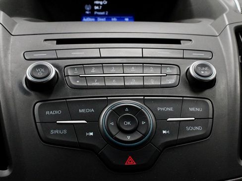 Used 2018 Ford Escape SE w/ Ford Safe & Smart Package FWD image 27