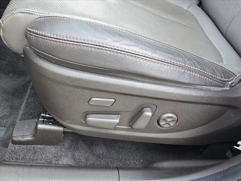 Used 2020 Hyundai Santa Fe Limited image 18