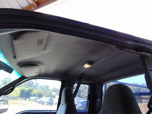 Used 1999 Ford F250 2WD SuperCab Super Duty image 21