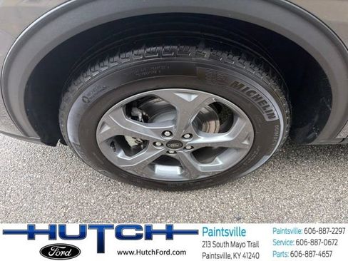 Used 2025 Ford Escape ST-Line Select AWD/4WD image 8