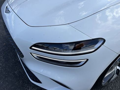 Used 2022 Genesis G70 2.0T w/ Prestige Package image 13