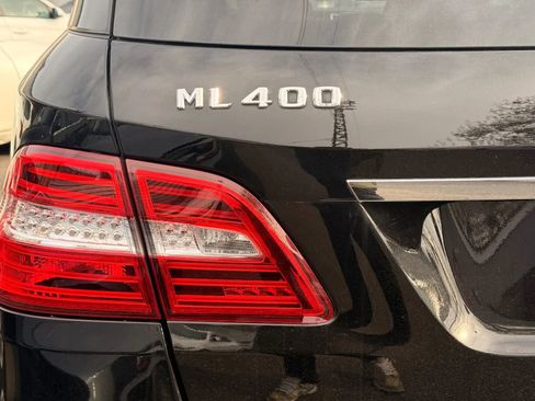 Used 2015 Mercedes-Benz ML 400 4MATIC w/ Lighting Package image 35