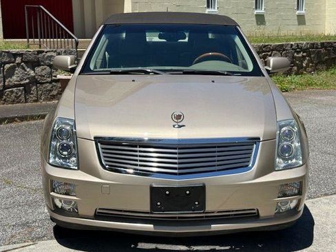 Used 2005 Cadillac STS w/ Preferred Equipment Group RWD image 3