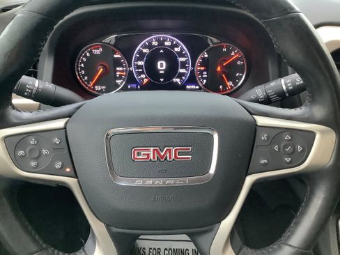 Used 2020 GMC Acadia Denali w/ Denali Ultimate Package image 32
