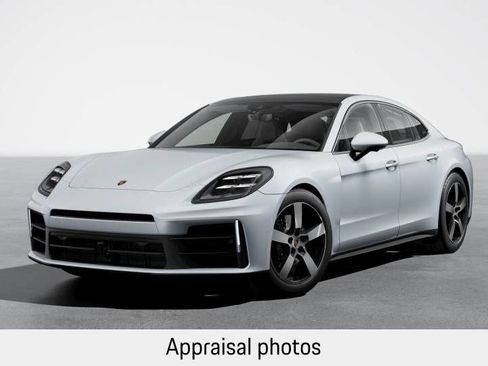 Certified 2025 Porsche Panamera 4 image 1