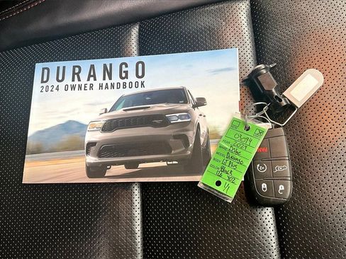 Used 2024 Dodge Durango GT image 11