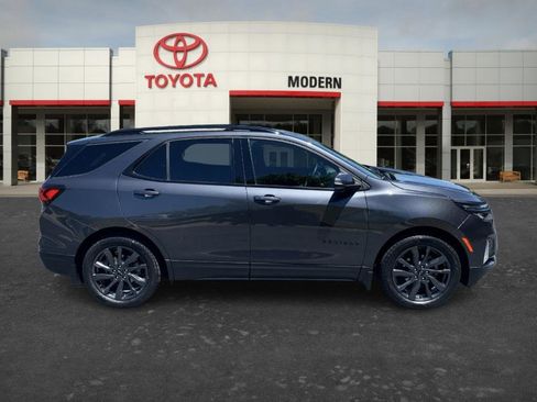 Used 2023 Chevrolet Equinox RS w/ RS Leather Package FWD image 4