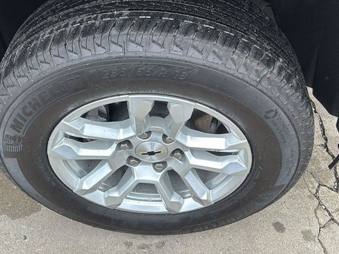 Certified 2024 Chevrolet Silverado 1500 RST AWD/4WD image 10