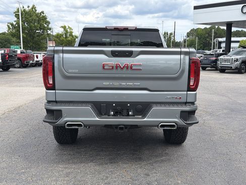 Used 2026 GMC Sierra 1500 AT4 w/ Technology Package AWD/4WD image 11