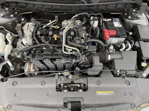 Used 2024 Nissan Altima 2.5 SV image 26