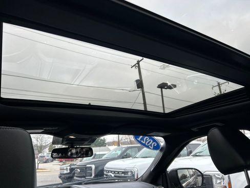 Used 2021 Ford Expedition Max XLT image 7