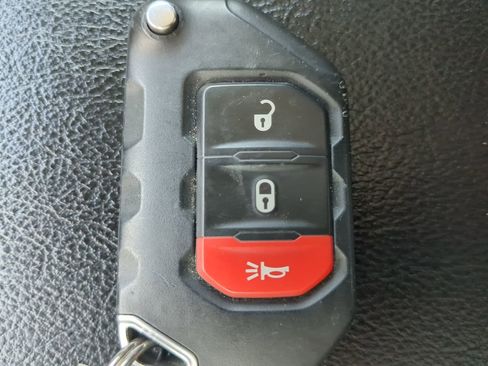 Used 2024 Jeep Wrangler Unlimited Rubicon image 27