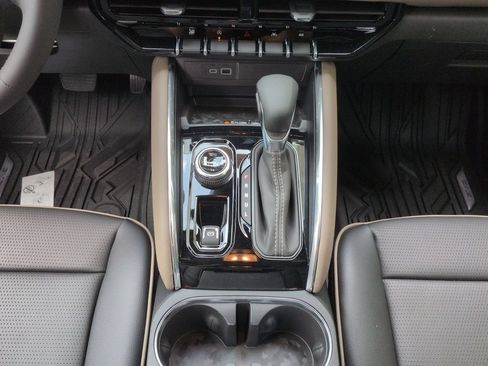 New 2026 GMC Canyon Denali AWD/4WD image 13