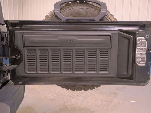 Used 2020 Jeep Wrangler Unlimited Sport S image 22