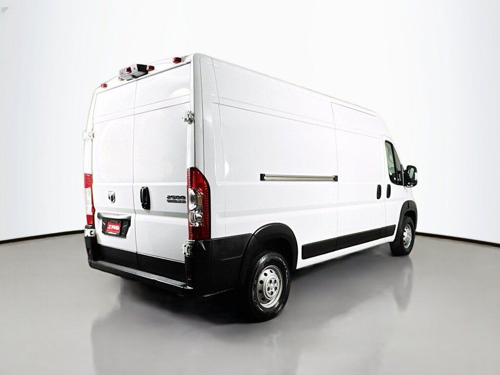Used 2023 RAM ProMaster 2500 FWD image 5