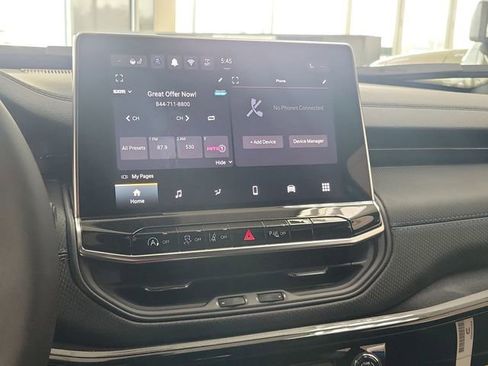 New 2026 Jeep Compass Limited image 10