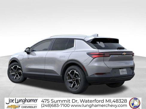 New 2026 Chevrolet Equinox EV LT FWD image 3