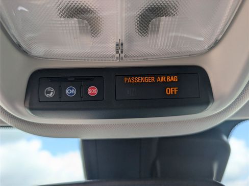 Used 2025 Chevrolet TrailBlazer LT w/ Convenience Package FWD image 21