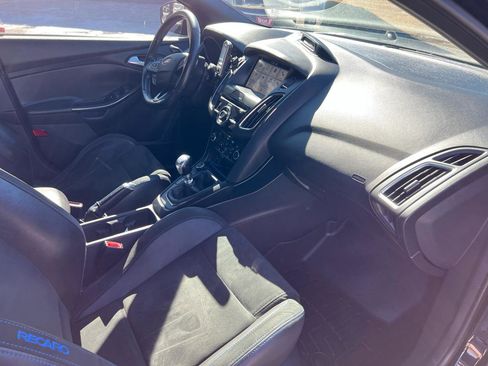 Used 2017 Ford Focus RS image 9