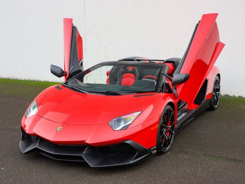 Used 2014 Lamborghini Aventador LP 720-4 50th Anniversario image 22