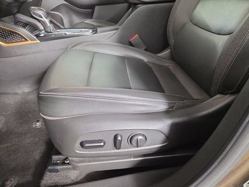 Used 2021 Chevrolet TrailBlazer ACTIV w/ Sun and Liftgate Package AWD/4WD image 33