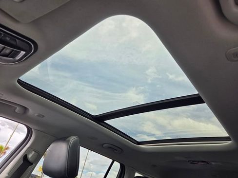 Used 2024 Jeep Grand Cherokee L Limited w/ Black Appearance Package image 17