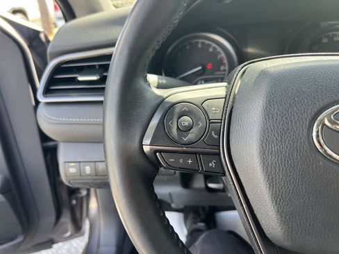 Used 2023 Toyota Camry SE FWD image 19