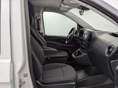 Used 2018 Mercedes-Benz Metris image 17