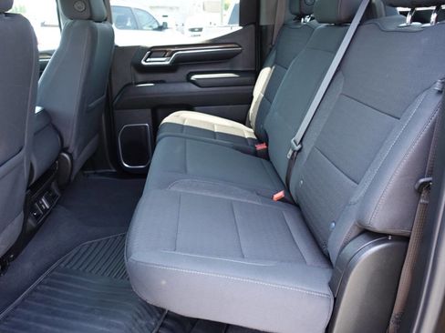 Used 2024 Chevrolet Silverado 1500 LT AWD/4WD image 23