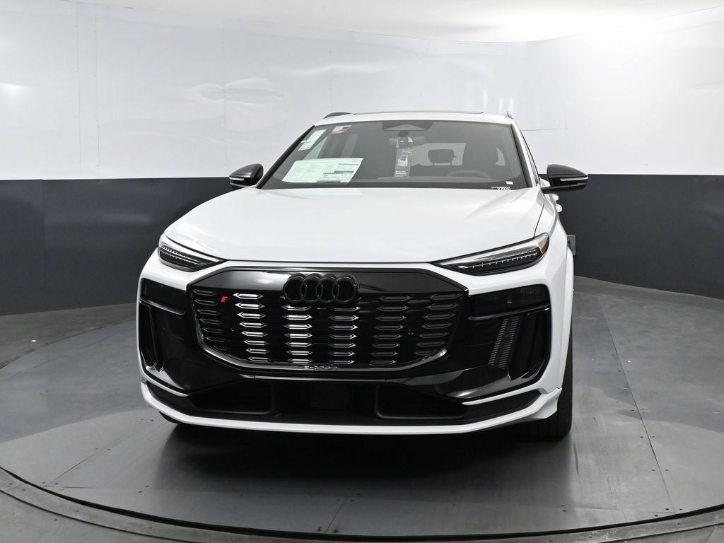 New 2027 Audi SQ6 e-tron Premium Plus AWD/4WD image 2