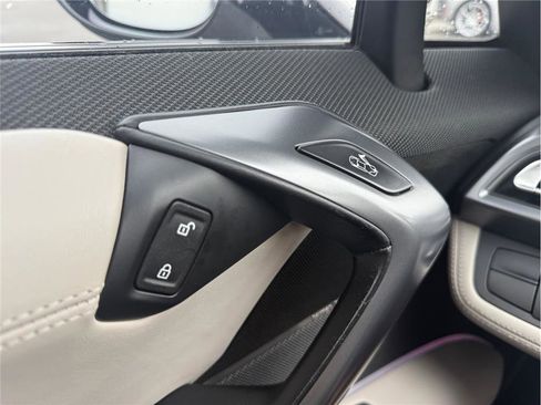 Used 2016 BMW i8 image 34