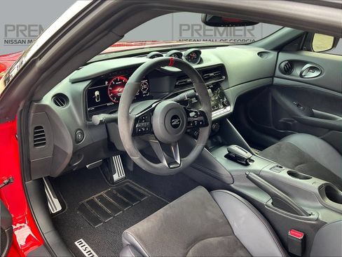 Certified 2025 Nissan Z NISMO w/ Floor Mat Package RWD image 17