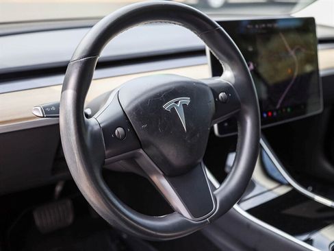 Used 2018 Tesla Model 3 Long Range RWD image 27