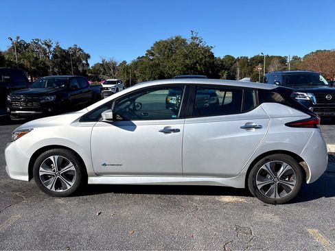 Used 2019 Nissan Leaf SV w/ SV Technology Package image 26