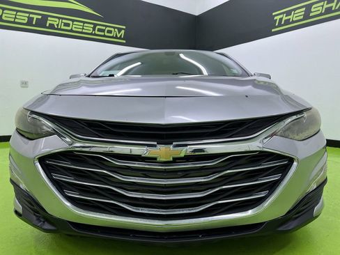 Used 2019 Chevrolet Malibu LT FWD image 3