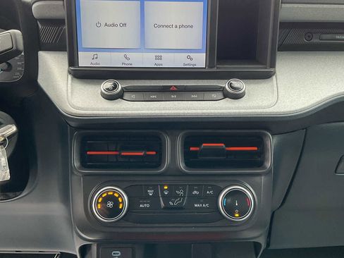 Used 2023 Ford Maverick XLT image 29