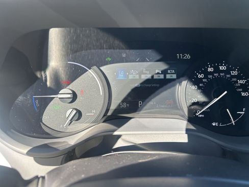 New 2026 Toyota Sienna XLE image 9