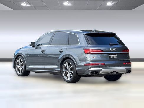 Used 2021 Audi SQ7 Premium Plus w/ Executive Package image 3