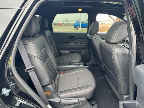 New 2026 Nissan Pathfinder Rock Creek image 6