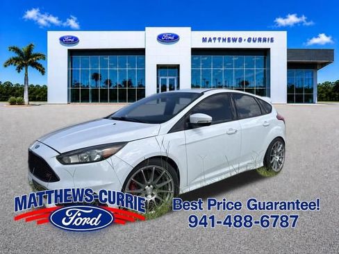 Used 2016 Ford Focus ST FWD image 1