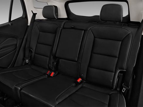 Used 2023 GMC Terrain SLT w/ Elevation Edition FWD image 11