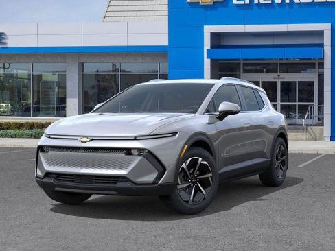 New 2026 Chevrolet Equinox EV LT image 6