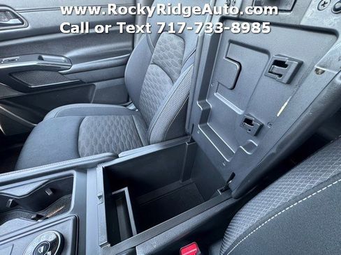Used 2024 Nissan Pathfinder S AWD/4WD image 14