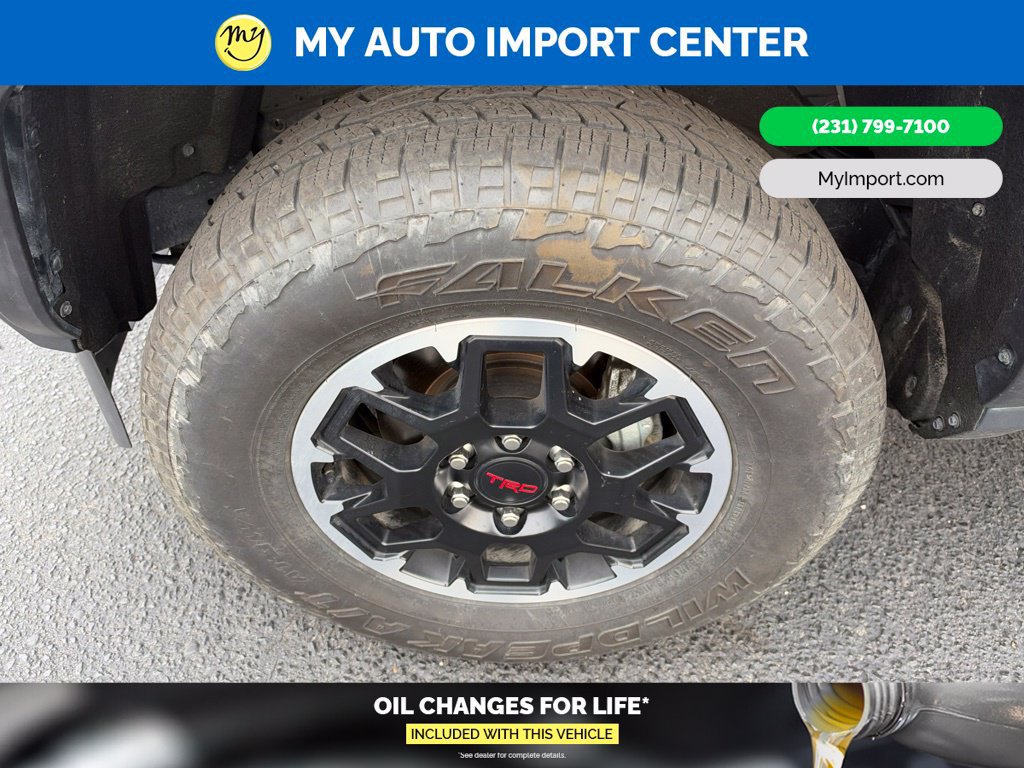 Used 2025 Toyota Tacoma TRD Off-Road w/ TRD Off Road Premium Package AWD/4WD image 9