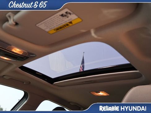 Used 2025 Hyundai Elantra Limited FWD image 26
