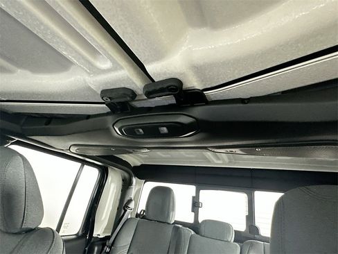 New 2026 Jeep Gladiator Sport image 14