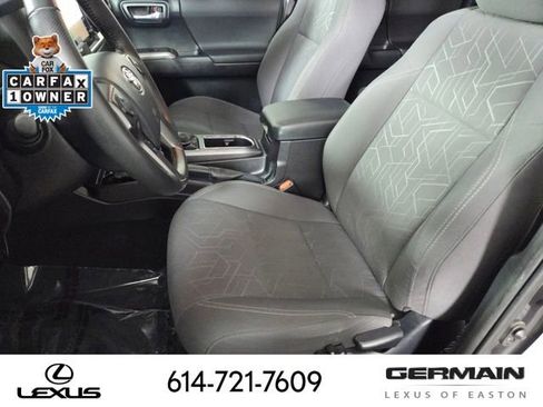 Used 2016 Toyota Tacoma TRD Sport image 20